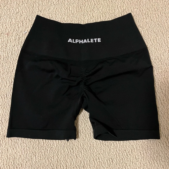 Alphalete Black shorts - Picture 1 of 2